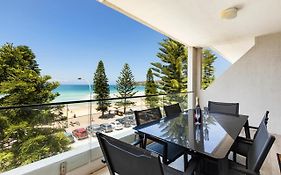 Luxury Manly Beachfront Apartment